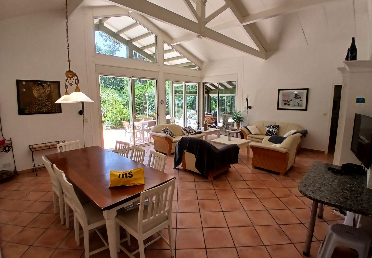 Villa in Grayan-et-l´Hôpital - Villa Canada 4