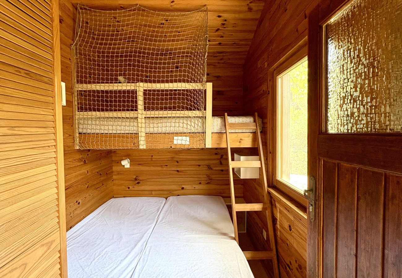 Chalet in Grayan-et-l´Hôpital - Chalet Guyane 2