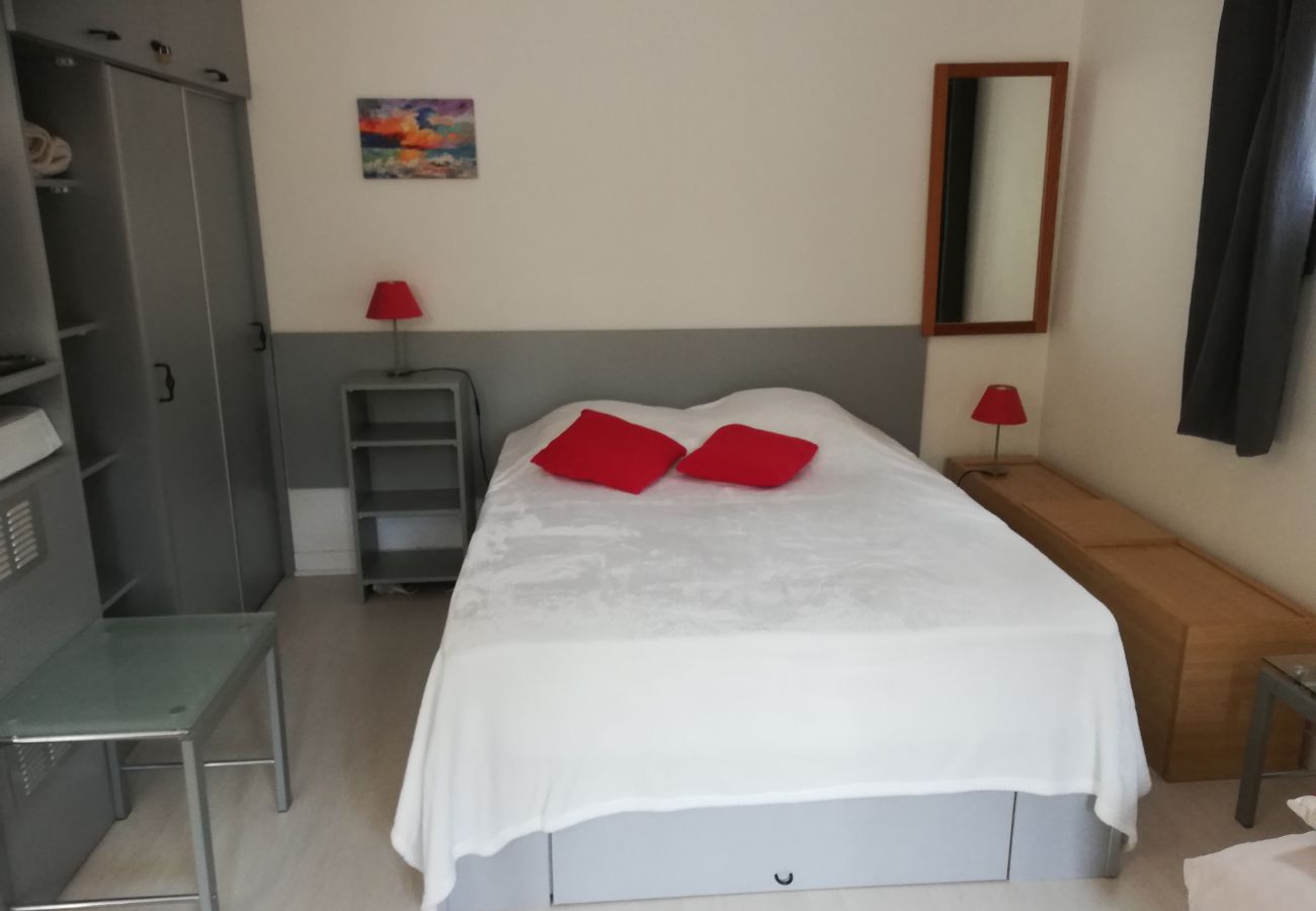 Studio in Grayan-et-l´Hôpital - Studio Asie 18 Nord