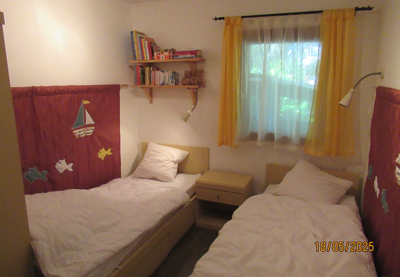 Chalet in Grayan-et-l´Hôpital - Chalet France 15