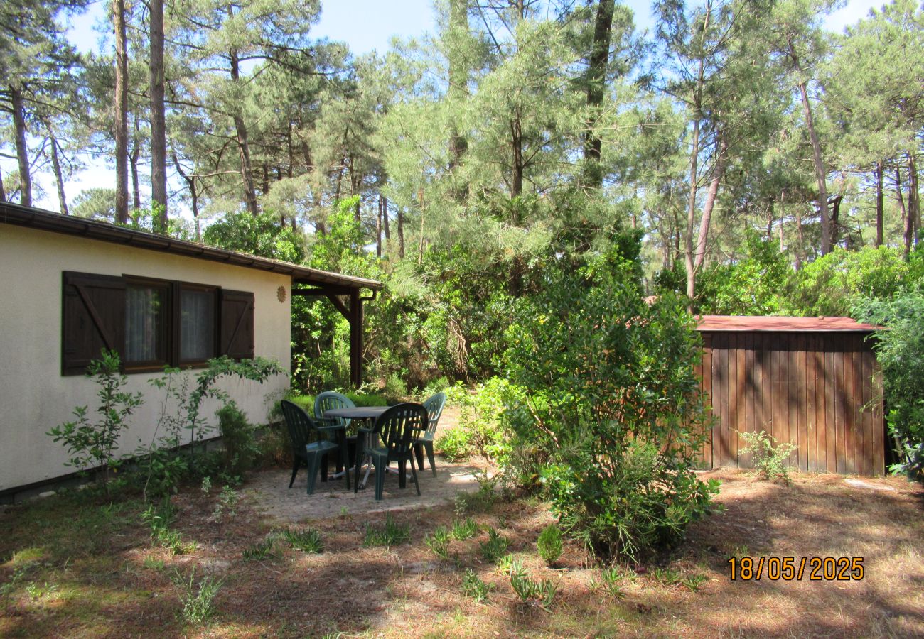 Chalet in Grayan-et-l´Hôpital - Chalet France 15