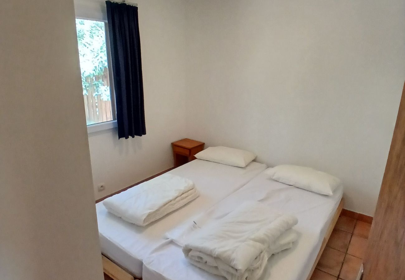 Chalet in Grayan-et-l´Hôpital - Chalet Ile de la Société 4