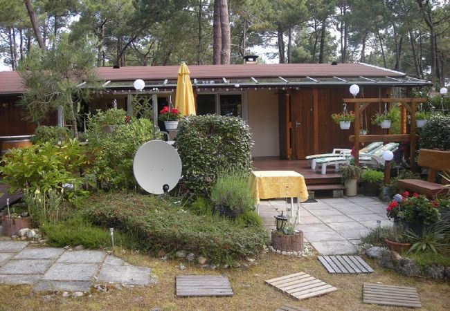 freistehendes Haus in Grayan-et-l´Hôpital - Chalet Suède 1