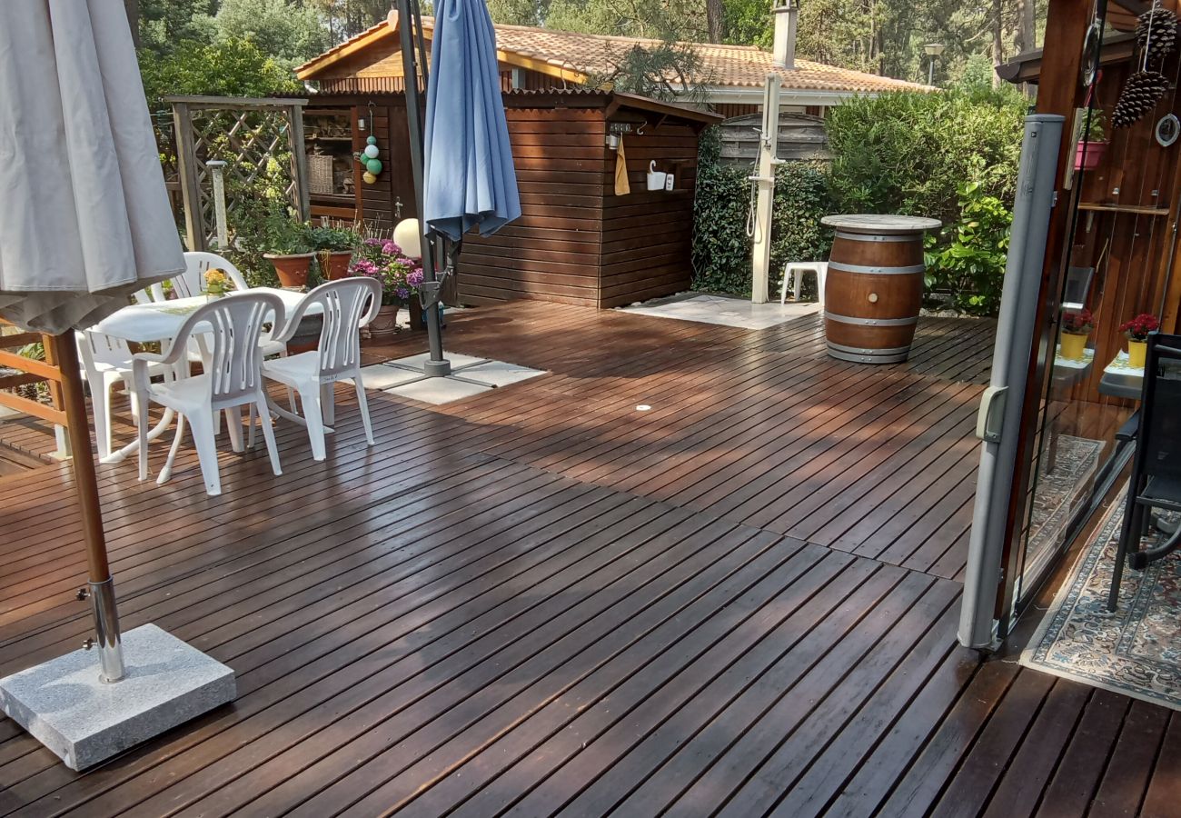 Chalet in Grayan-et-l´Hôpital - Chalet Suède 1