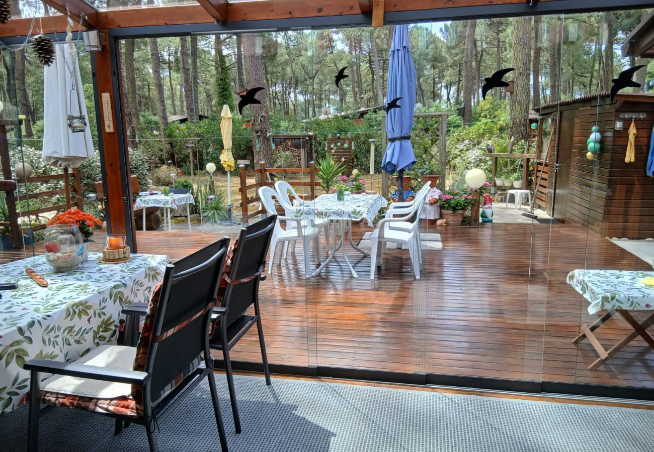 Chalet in Grayan-et-l´Hôpital - Chalet Suède 1