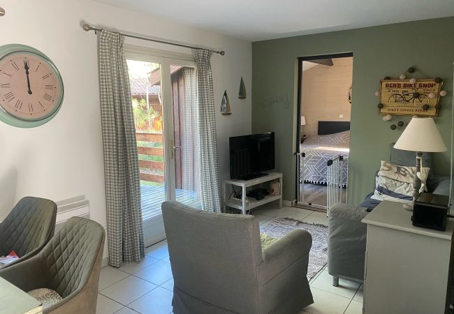 Chalet in Grayan-et-l´Hôpital - Chalet Ile de la Société 2 Chalet in Grayan-et-l´Hôpital - Chalet Ile de la Société 2