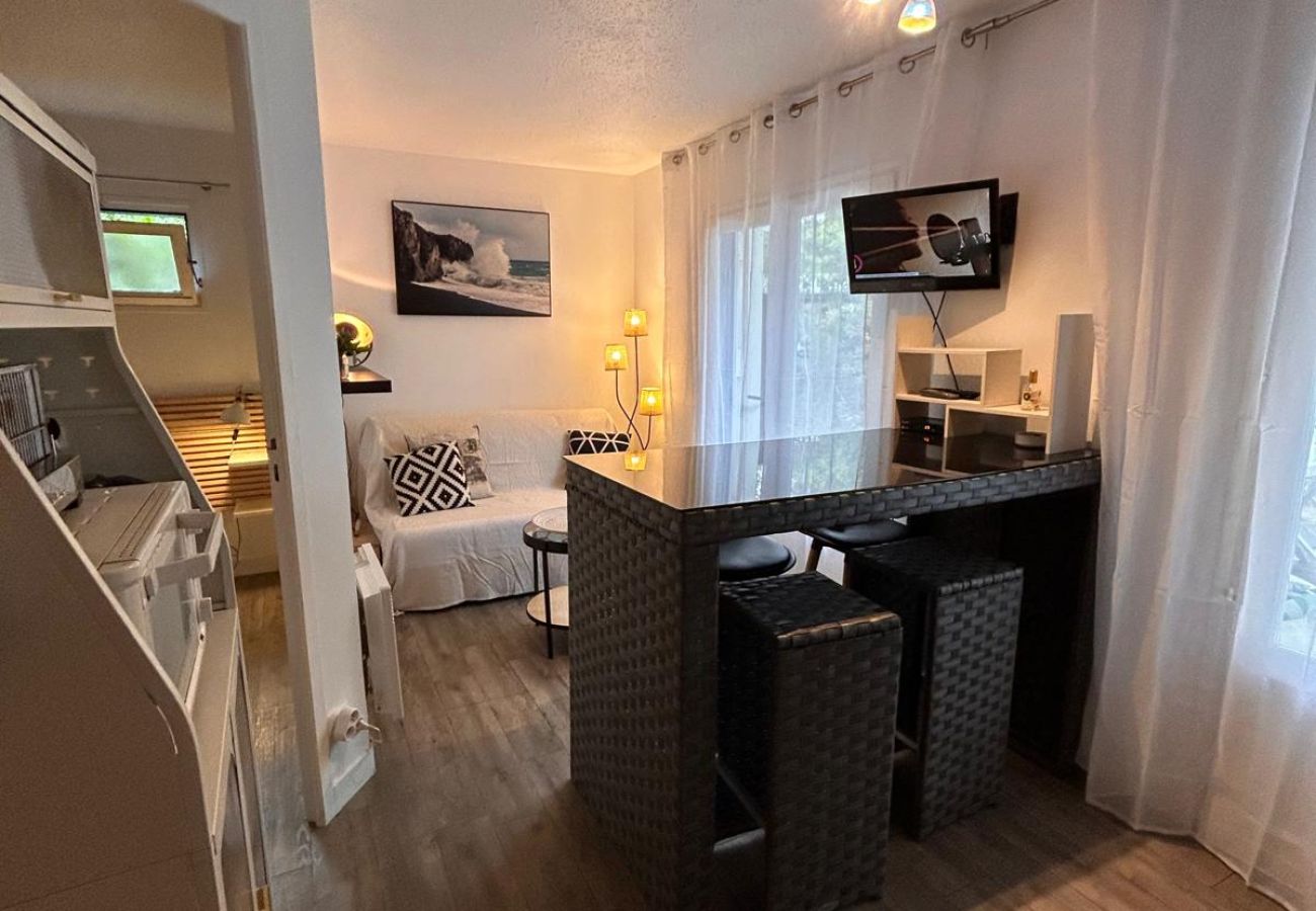 Studio in Grayan-et-l´Hôpital - Studio Chine 5 Ouest