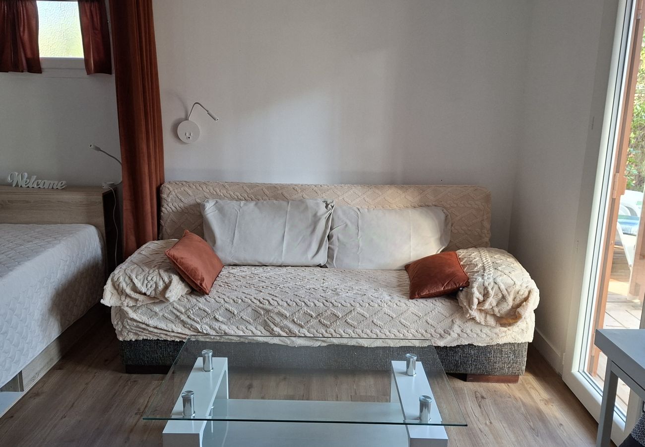 Studio in Grayan-et-l´Hôpital - Studio URSS 10 Est