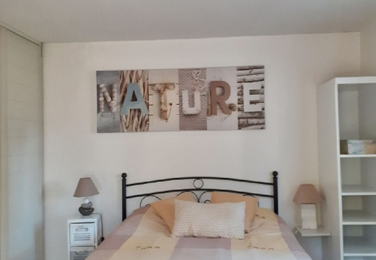 Studio in Grayan-et-l´Hôpital - Studio Asie 18 Est