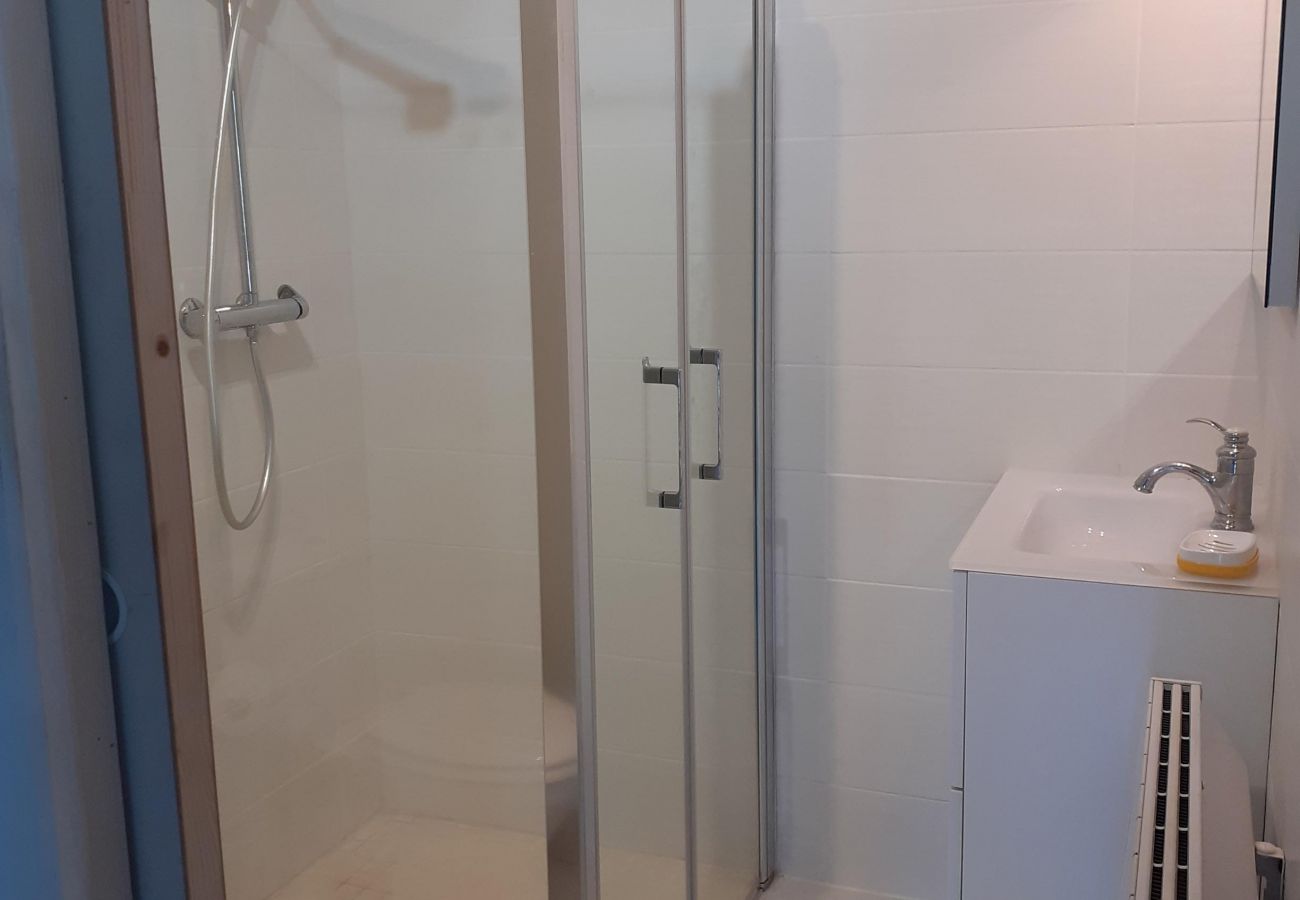 Studio in Grayan-et-l´Hôpital - Studio Asie 18 Est
