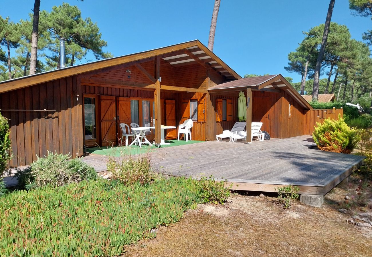 Chalet in Grayan-et-l´Hôpital - Chalet Arizona 1