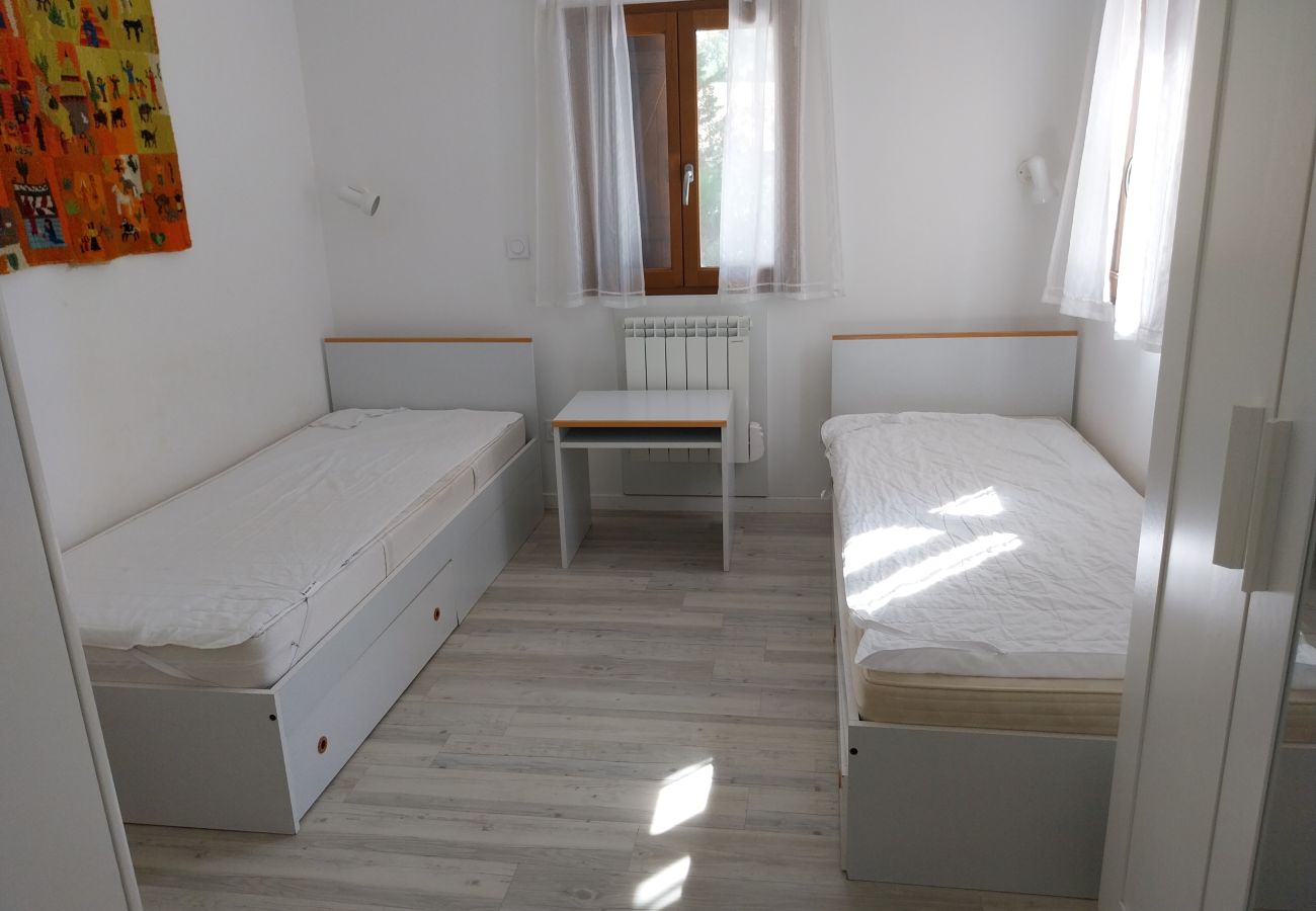 Chalet in Grayan-et-l´Hôpital - Chalet Arizona 1
