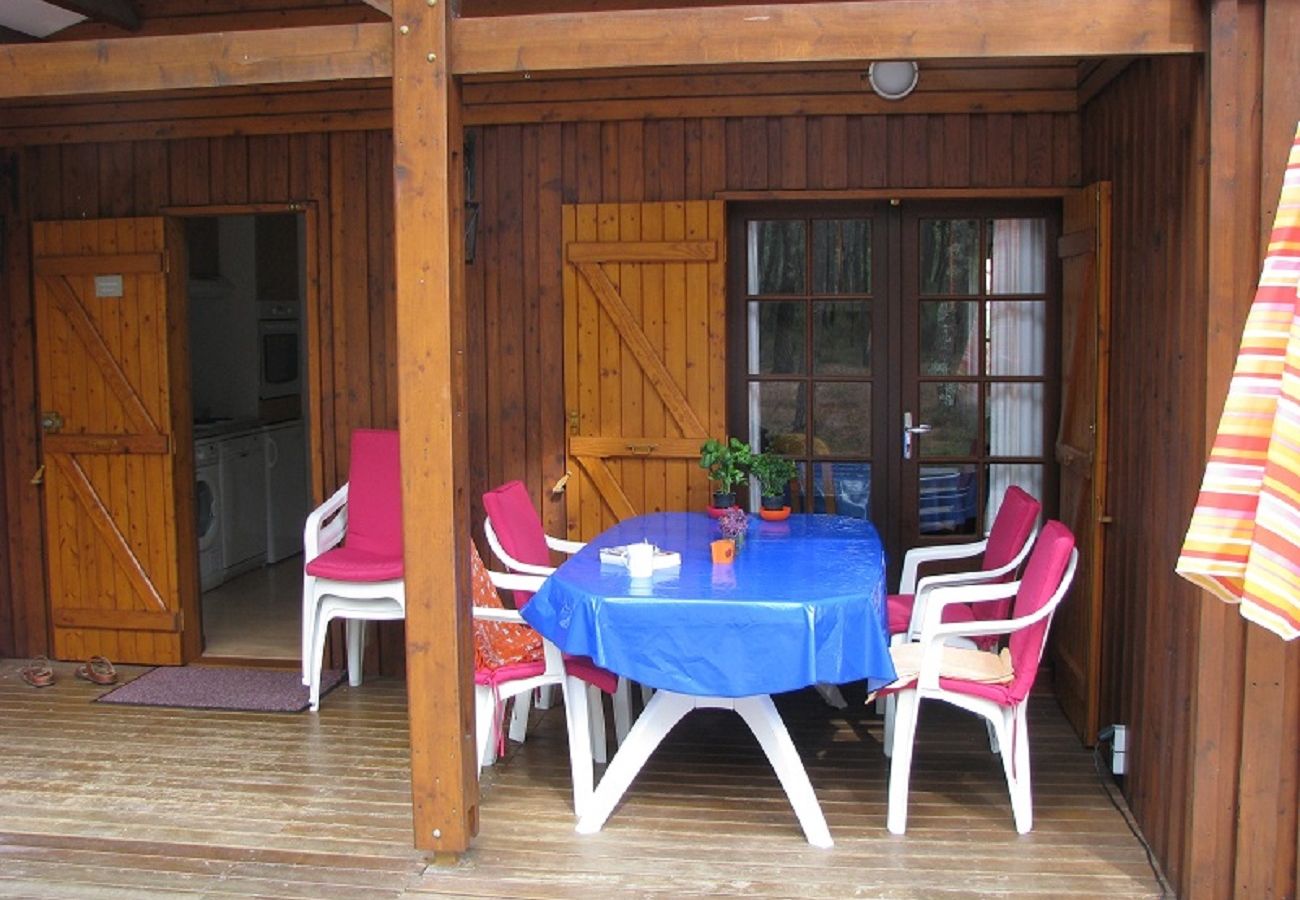 Chalet in Grayan-et-l´Hôpital - Chalet Nouvelle Calédonie 1