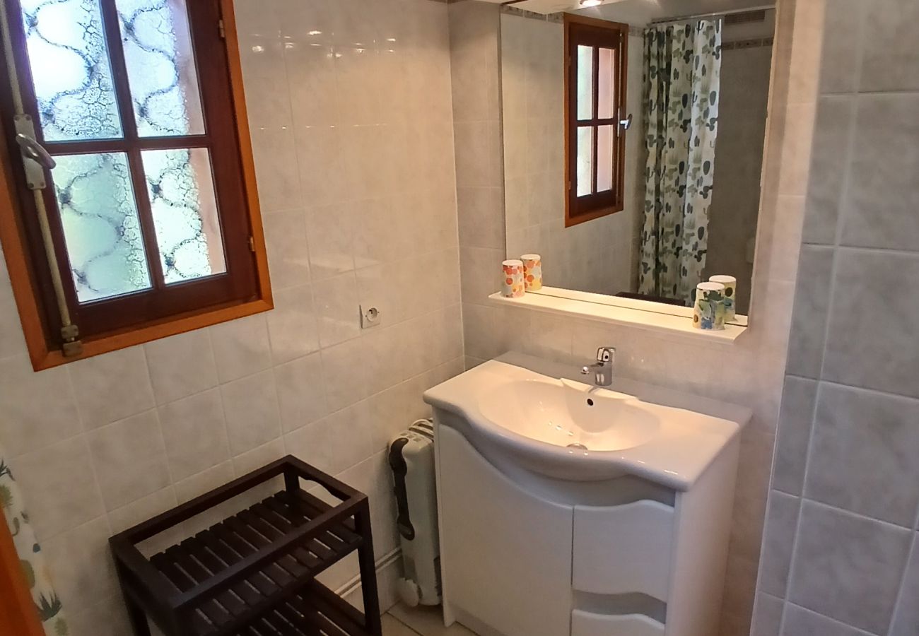 Chalet in Grayan-et-l´Hôpital - Chalet Canada 16