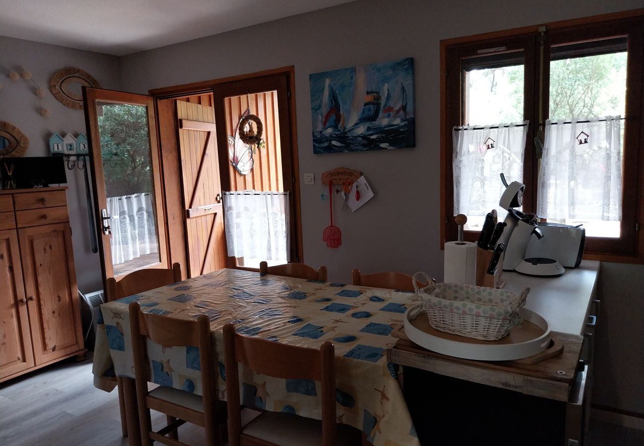 Chalet in Grayan-et-l´Hôpital - Chalet Brésil 3