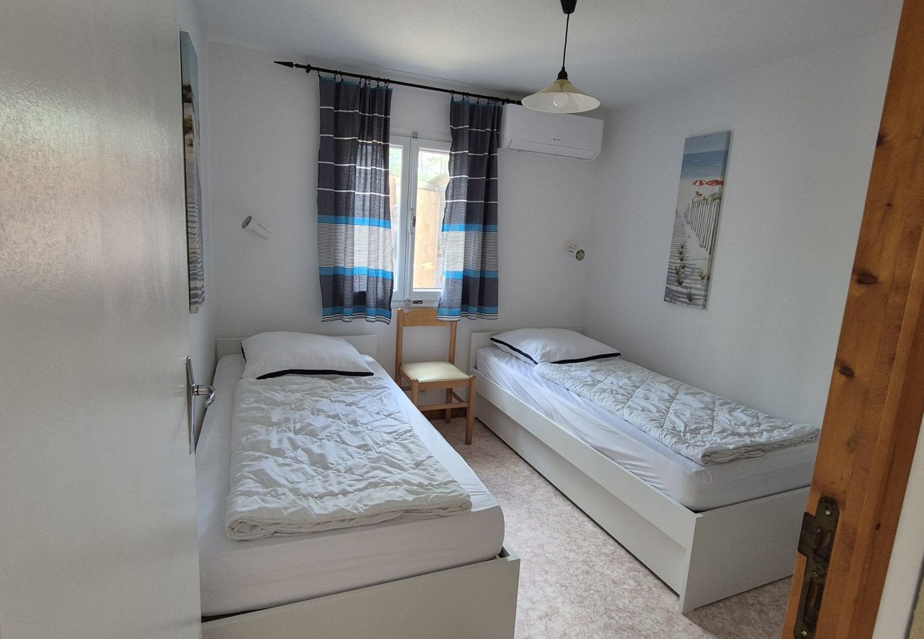 Chalet in Grayan-et-l´Hôpital - Chalet Honduras 2