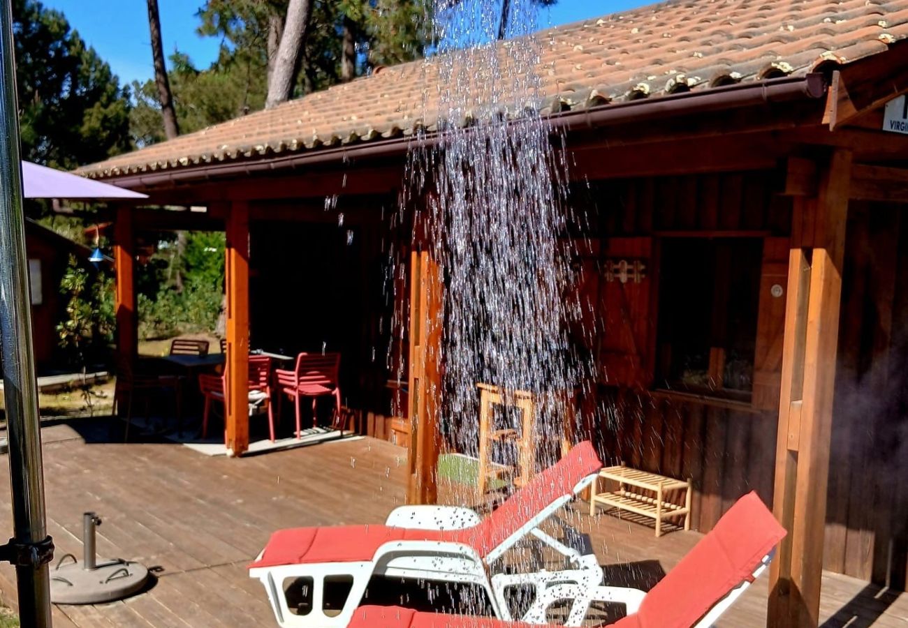 Chalet in Grayan-et-l´Hôpital - Chalet Virginie 1