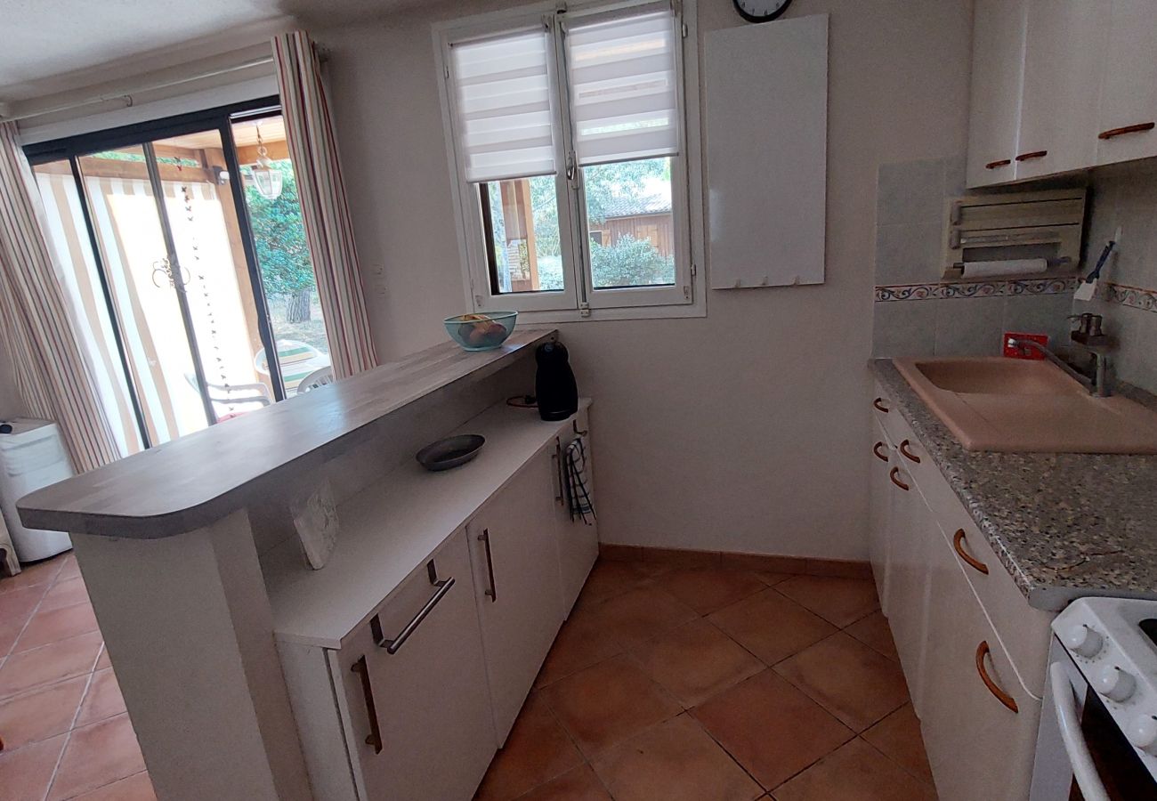 Chalet in Grayan-et-l´Hôpital - Chalet Canada 3