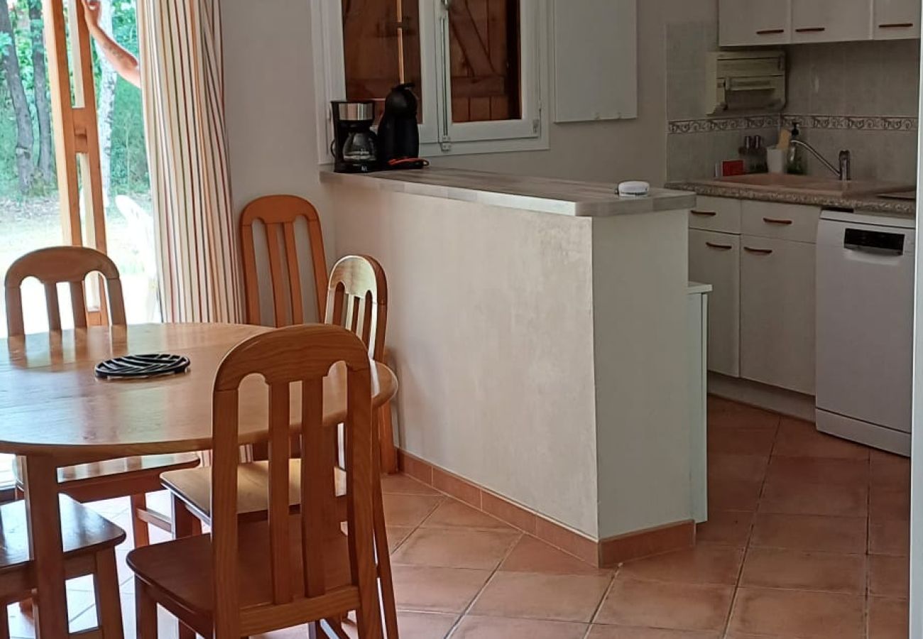 Chalet in Grayan-et-l´Hôpital - Chalet Canada 3