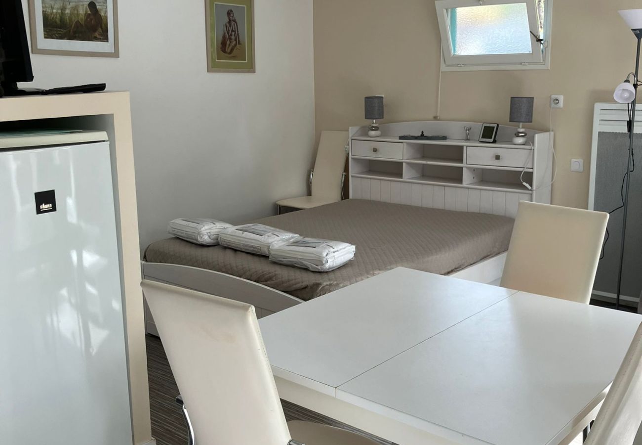 Studio in Grayan-et-l´Hôpital - Studio Chine 7 Sud