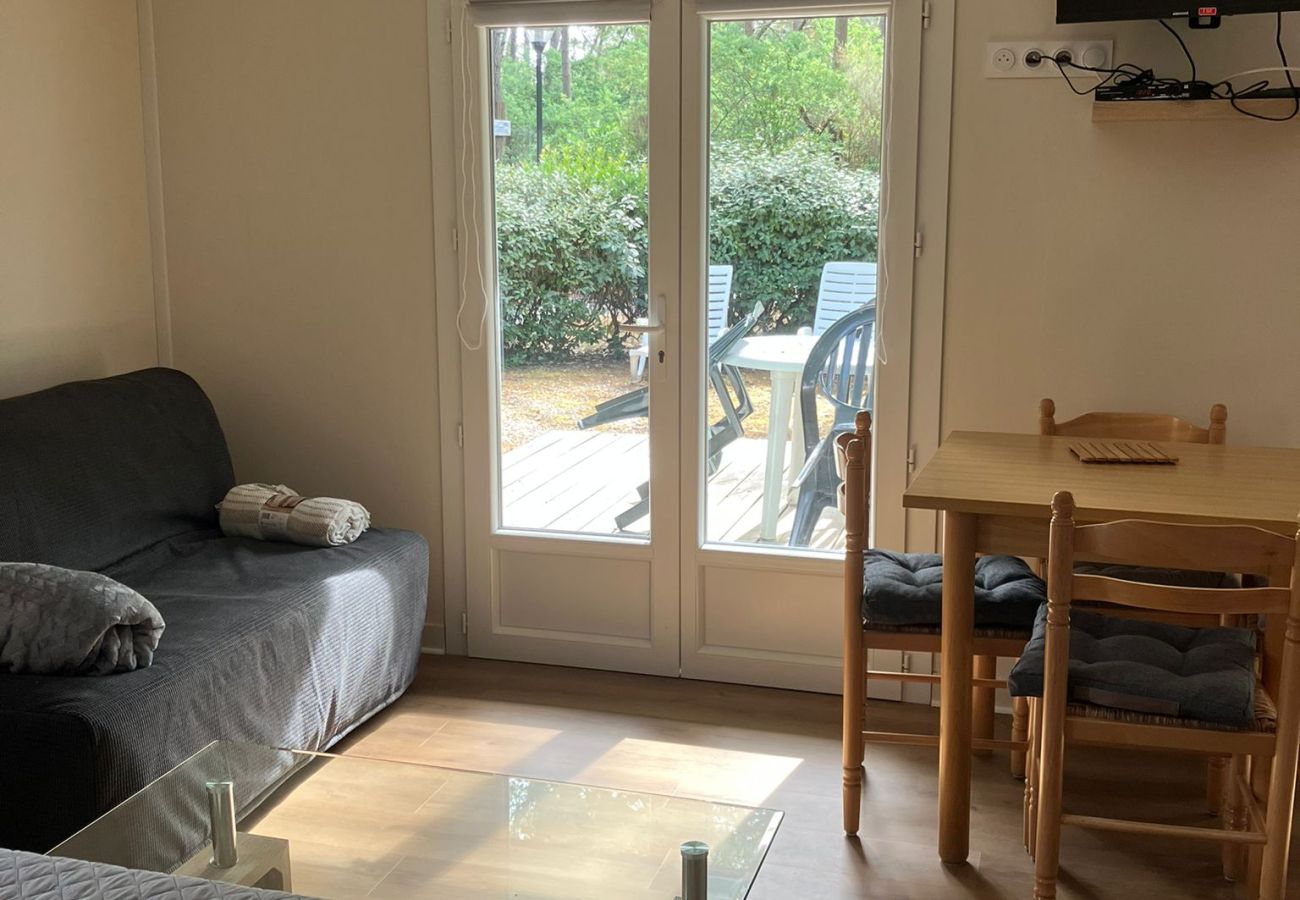 Studio in Grayan-et-l´Hôpital - Studio URSS 15 Est