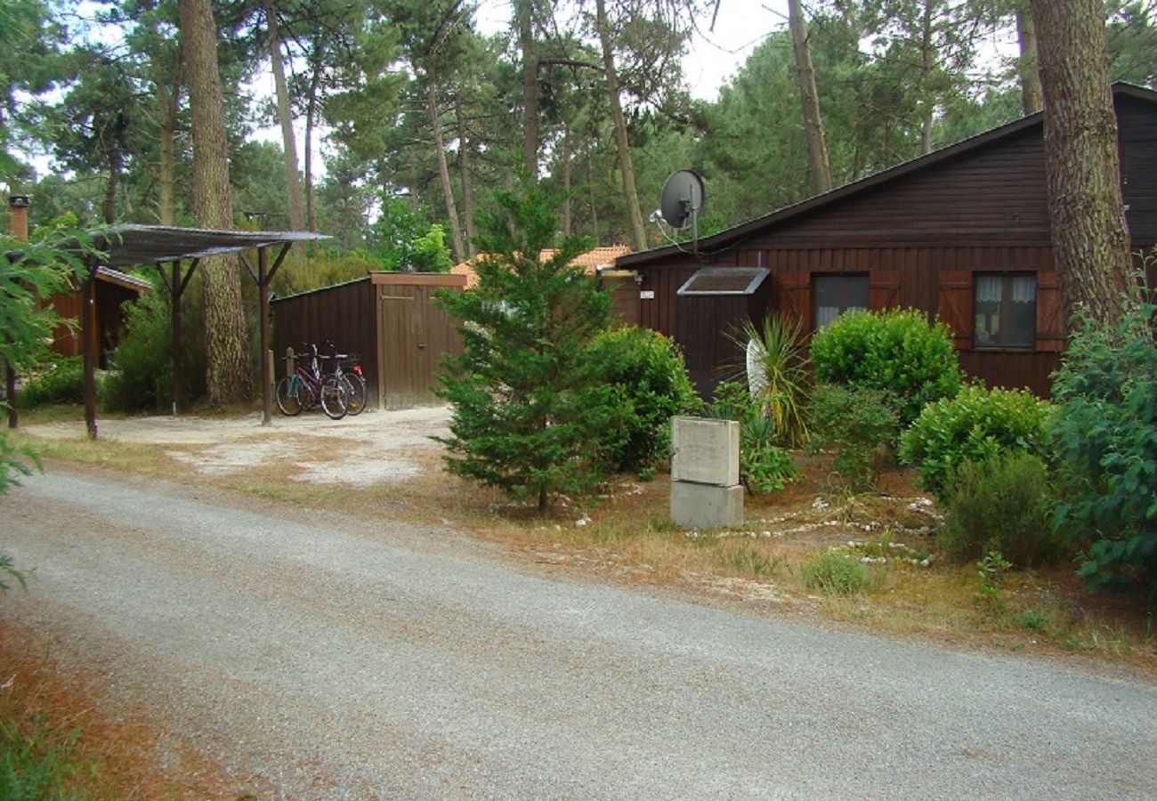 Townhouse in Grayan-et-l´Hôpital - URUGUAY 1 EST
