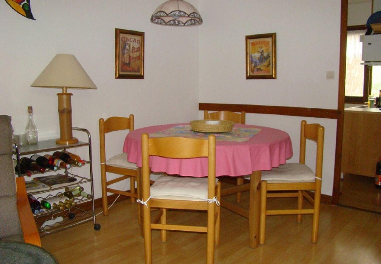 Townhouse in Grayan-et-l´Hôpital - URUGUAY 1 EST