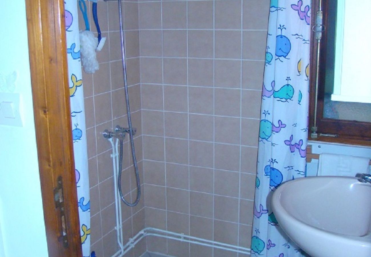 Townhouse in Grayan-et-l´Hôpital - URUGUAY 1 EST