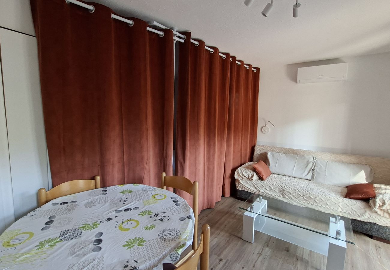 Studio à Grayan-et-l´Hôpital - Studio URSS 10 Est