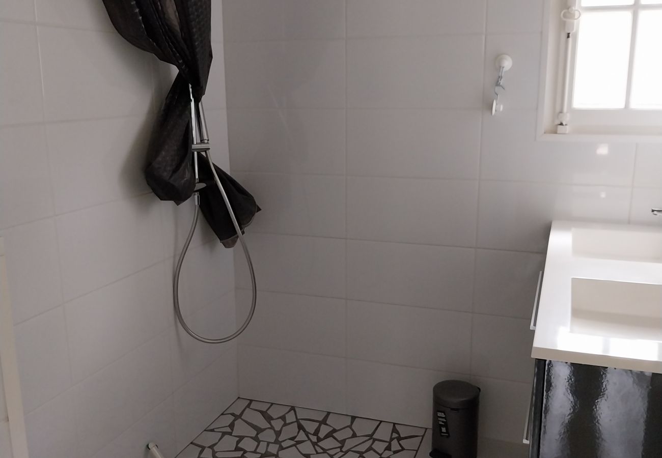 Chalet à Grayan-et-l´Hôpital - Chalet Cameroun 6