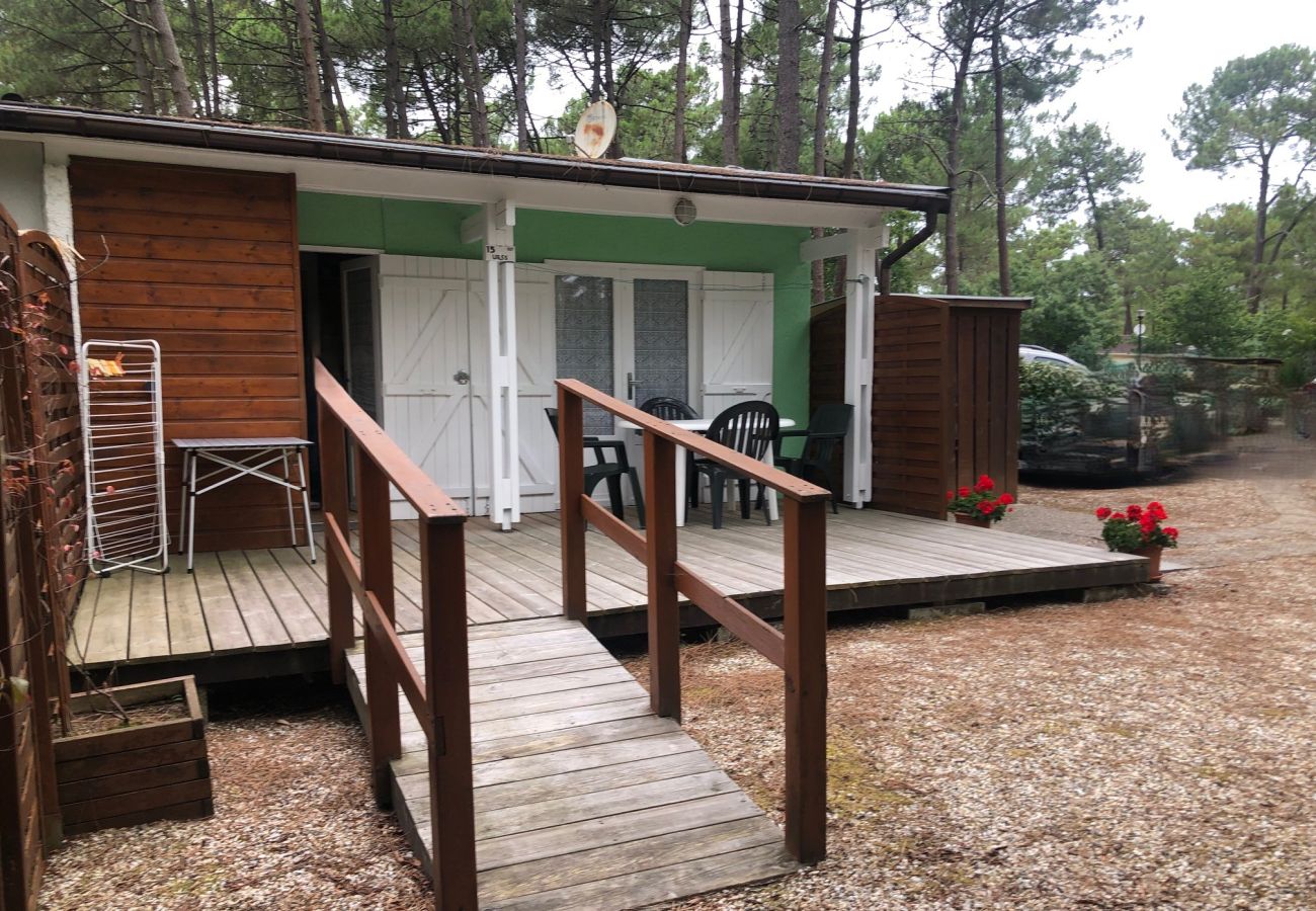 Studio à Grayan-et-l´Hôpital - Studio URSS 15 Est