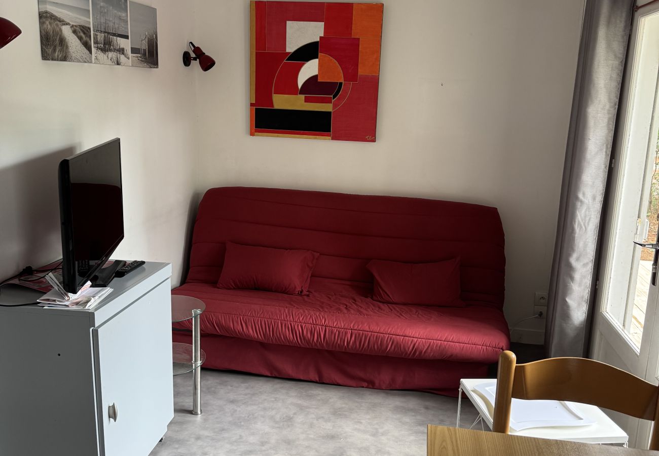 Studio à Grayan-et-l´Hôpital - URSS 2 EST